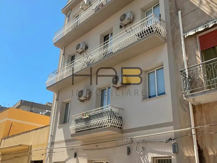 Appartamento trilocale in affitto in Trapani