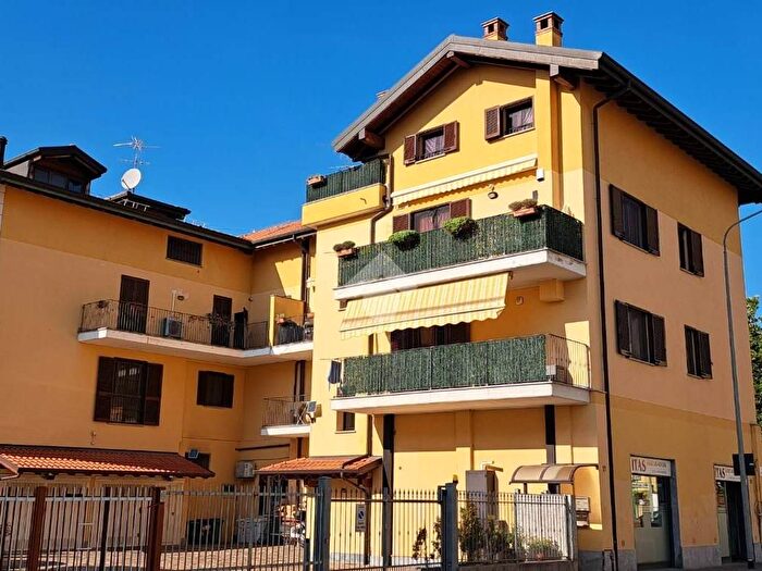 Appartamento monolocale in affitto in Via I Maggio, Vimodrone