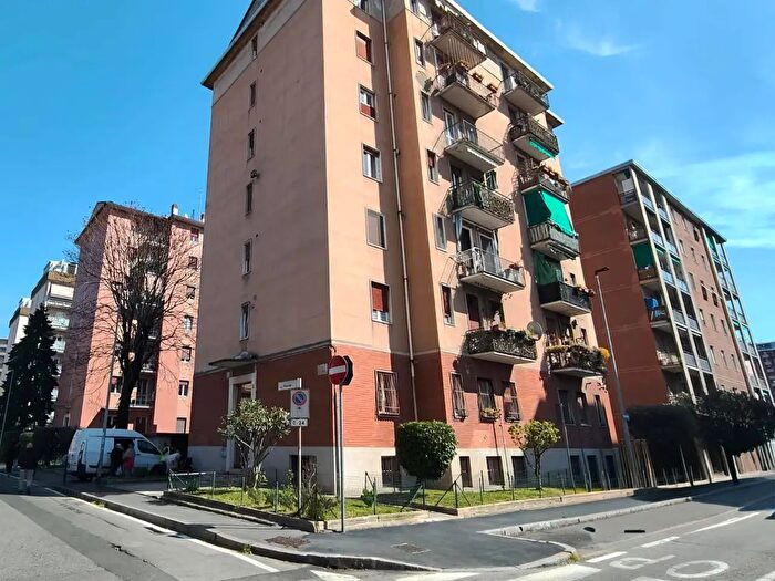 Appartamento bilocale in vendita in Viale Marche, Cinisello Balsamo