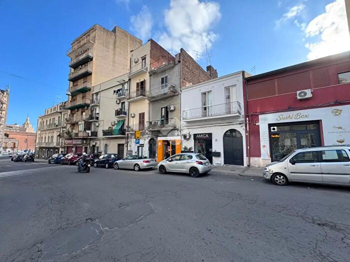 Appartamento bilocale in vendita in Via Filocomo, Catania