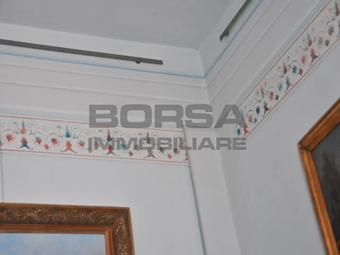 Appartamento con 5 locali in vendita in Via Ricasoli, Livorno