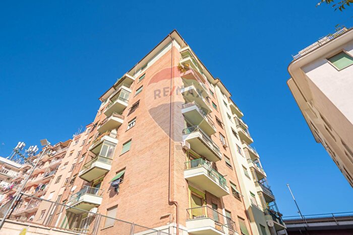 Appartamento trilocale in vendita in Via Prenestina, Roma