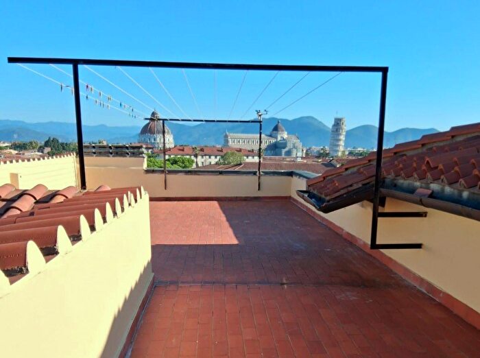 Appartamento con 5 locali in vendita in Pisa