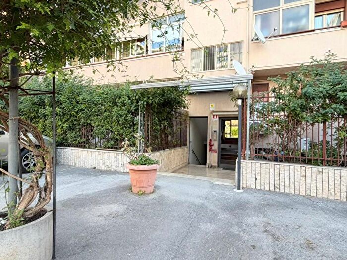 Appartamento monolocale in affitto in Via Remo Sandron, Borgo Vecchio, Palermo