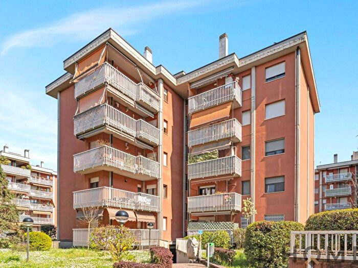 Appartamento trilocale in affitto in Via Enrico Berlinguer Cornaredo MI Italia, Centro, Cornaredo