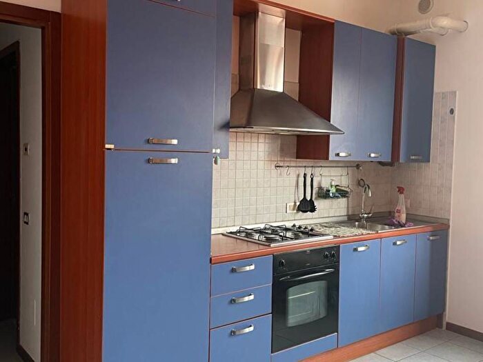 Appartamento bilocale in affitto in Via Asiago, Gorla, Milano