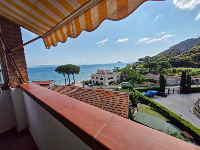 Appartamento con 5 locali in vendita in Rio