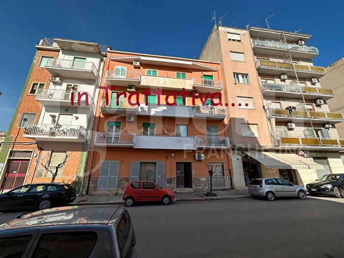 Appartamento quadrilocale in vendita in Corso Giuseppe Garibaldi, Canosa Di Puglia