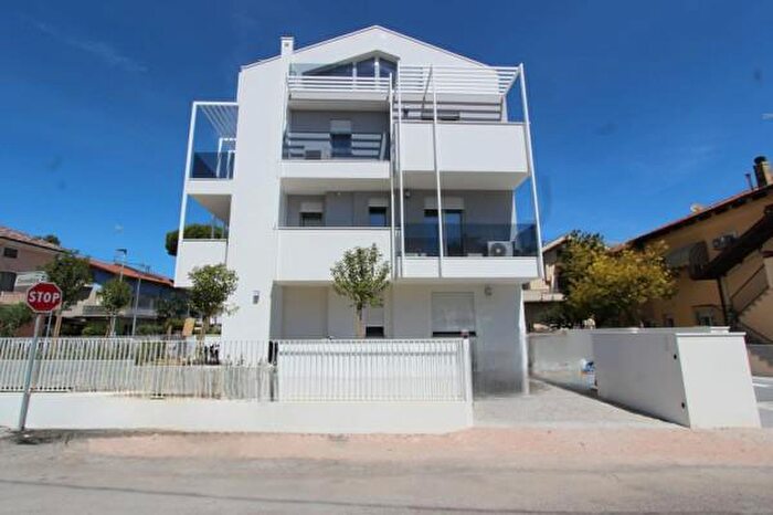 Appartamento quadrilocale in vendita in Viale Bologna, Riccione