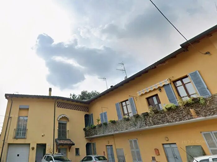 Appartamento bilocale in affitto in Via Golasecca, Sesto Calende