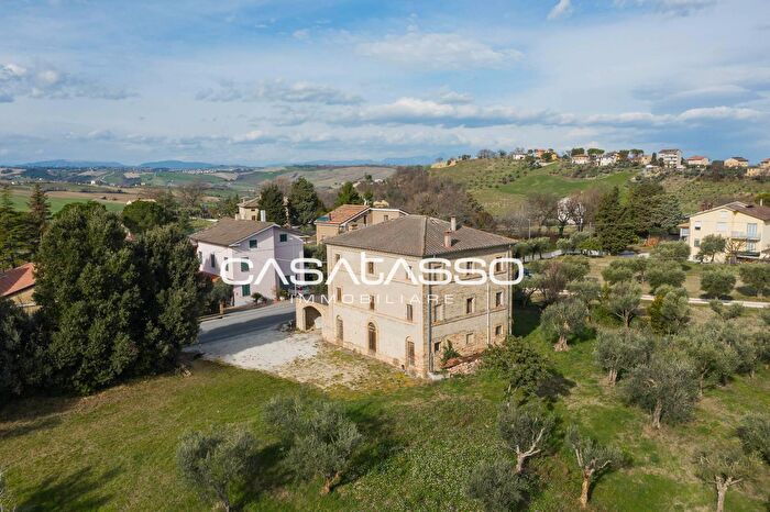 Casa con 10 locali in vendita in Via XXV Aprile, Mogliano