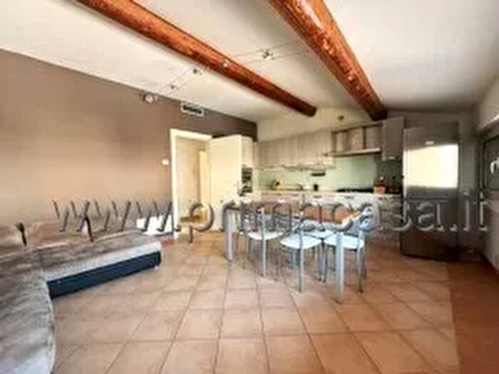 Casa trilocale in vendita in Via, Soave