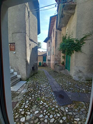 Casa trilocale in vendita in Gargnano