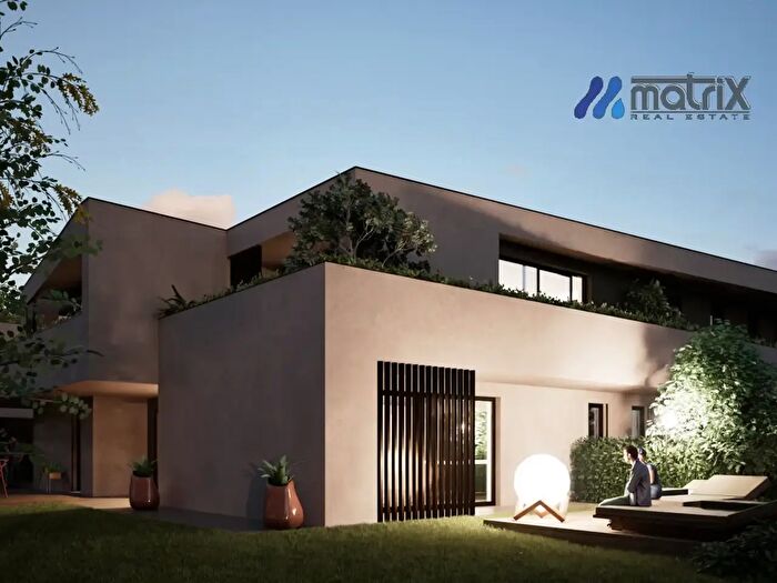 Appartamento con 8 locali in vendita in Via Veneto, Vigonovo