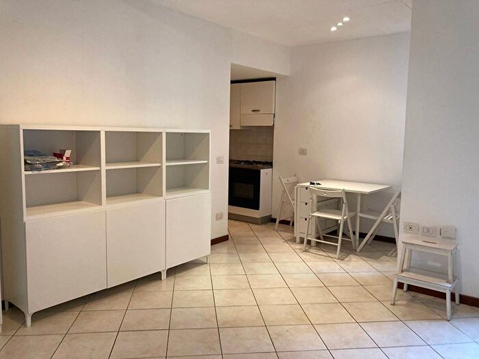 Appartamento monolocale in affitto in Via Fiuggi, Istria, Milano