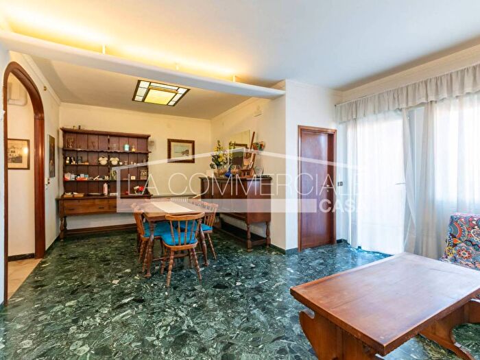 Appartamento con 6 locali in vendita in Rialto, Venezia