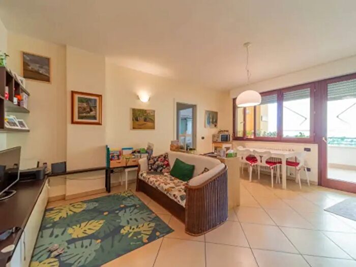 Appartamento trilocale in vendita in Via Carlo Majorano, Parma
