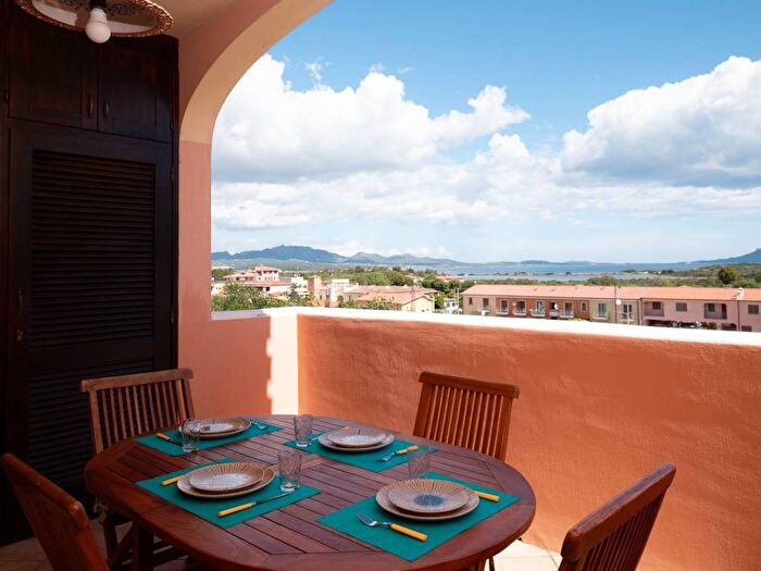 Appartamento trilocale in affitto in Murta Maria, Murta Maria Porto Istana, Olbia