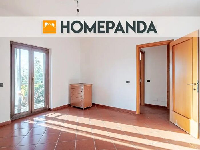 Appartamento trilocale in vendita in Via Cava di Collafri, Gallicano Nel Lazio