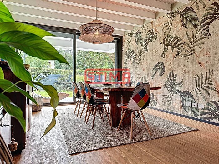 Casa con 10 locali in vendita in Treviso