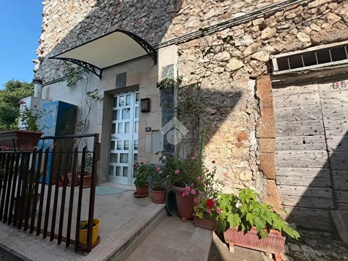 Appartamento bilocale in vendita in Via Giuseppe Garibaldi, Artena