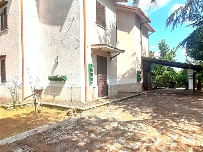 Casa con 7 locali in vendita in Via Cavour, Scurcola Marsicana