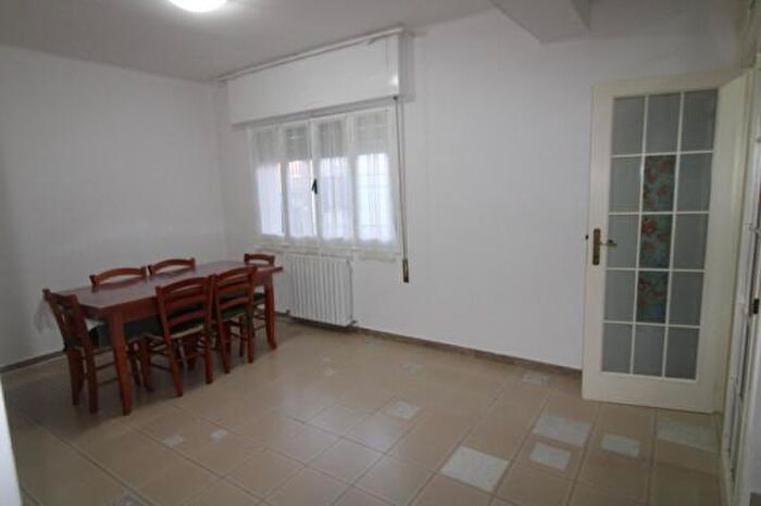 Appartamento quadrilocale in vendita in Via Roma, Staffolo