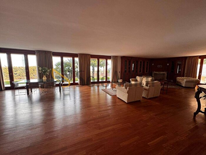 Casa con 6 locali in affitto in Colle Pineta Colle Santo Spirito, Pescara