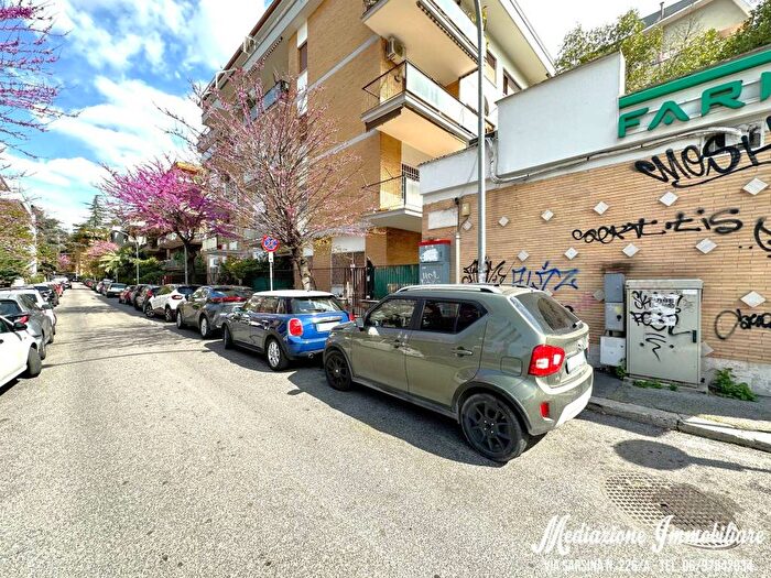 Appartamento monolocale in affitto in Via Giuseppe Lorenzoni, Cecchignola Giuliano Dalmata, Roma