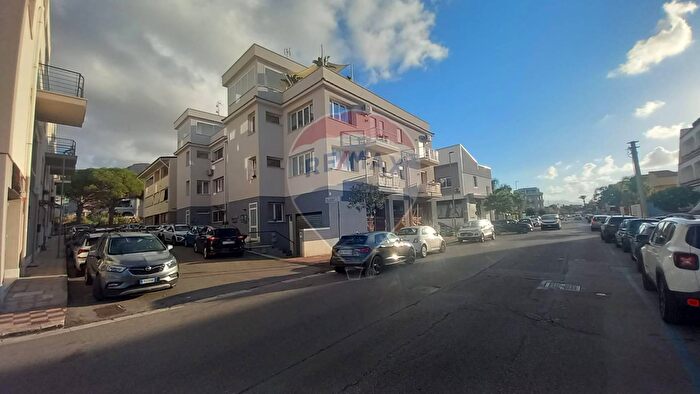 Appartamento trilocale in affitto in Via Carlo Alberto della Chiesa, Terrasini