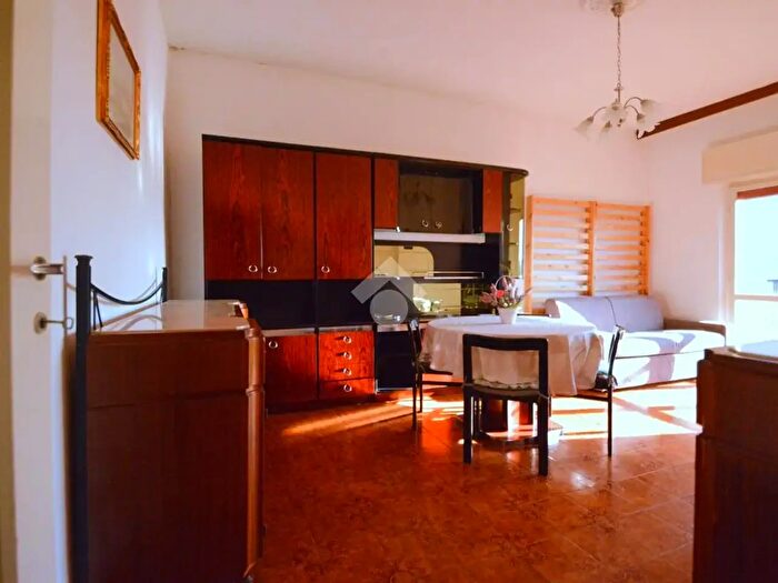 Appartamento bilocale in vendita in Via Solone, Monza