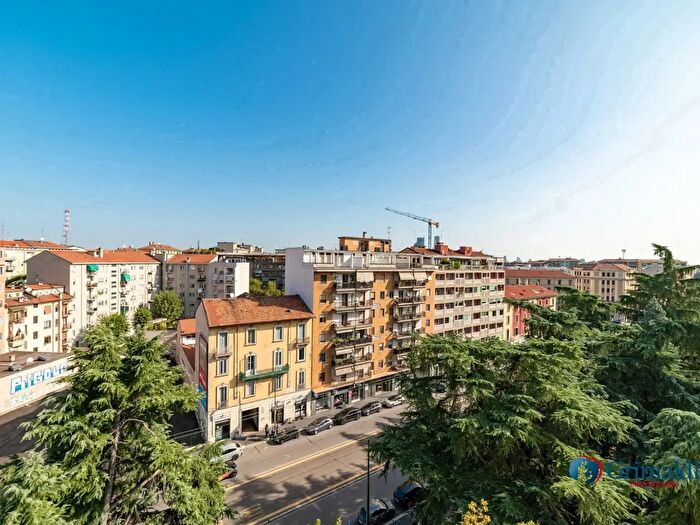 Appartamento con 5 locali in vendita in Piazzale Siena, Milano