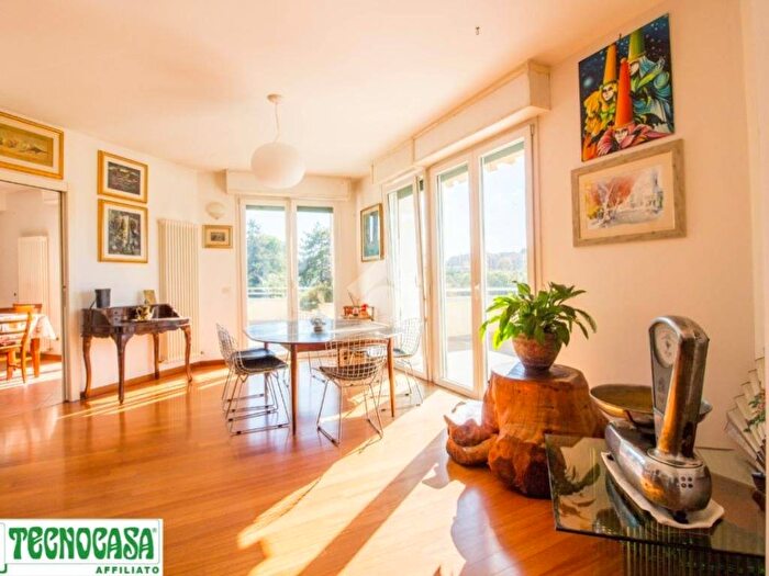 Appartamento con 5 locali in vendita in Via giuseppe Verdi, Centro Garibaldi, Casalecchio di Reno
