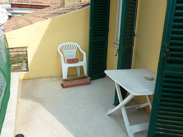 Casa con 6 locali in affitto in Corsi, Ancona