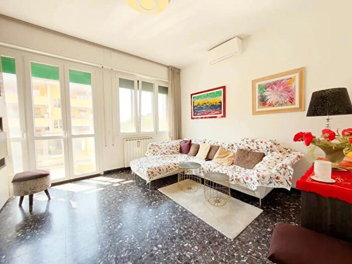 Appartamento con 5 locali in vendita in Firenze