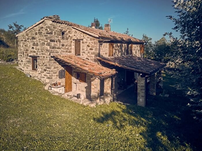 Casa bilocale in vendita in Novafeltria Rn, Montecopiolo