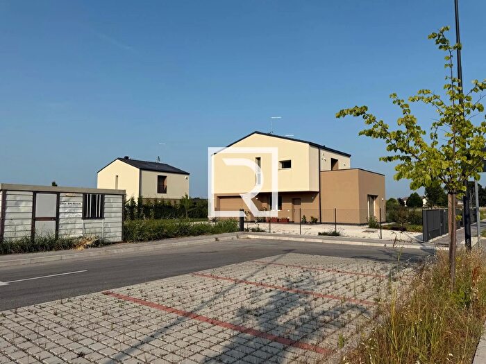 Case in Vendita e in Affitto - 3