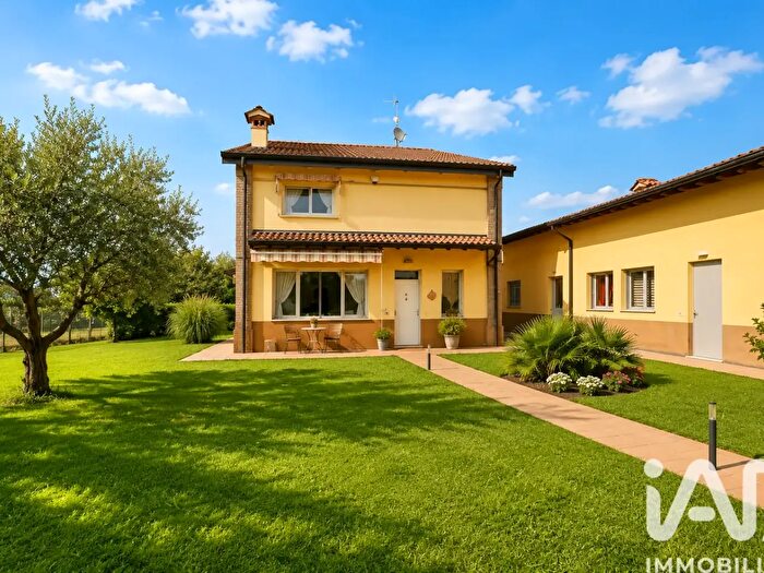 Casa con 11 locali in vendita in Via Alessandro Manzoni, Calcinato