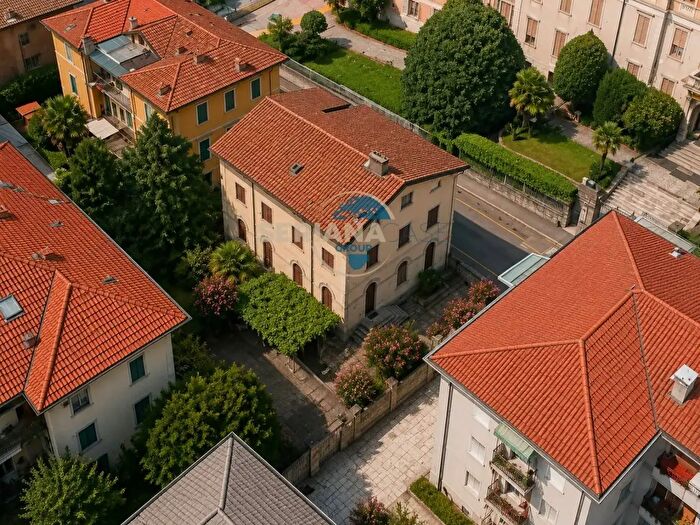 Casa con 5 locali in vendita in Via Santa Lucia, Bergamo