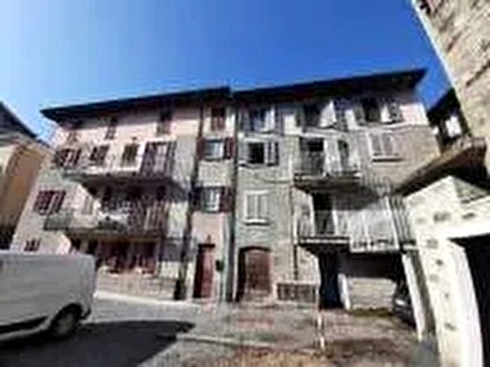 Casa con 5 locali in vendita in Sondrio Via Tremogge, Sondrio