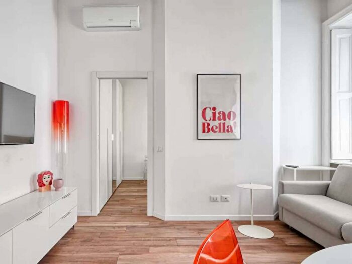 Appartamento bilocale in affitto in Via Giuseppe Meda, Corso San Gottardo, Milano