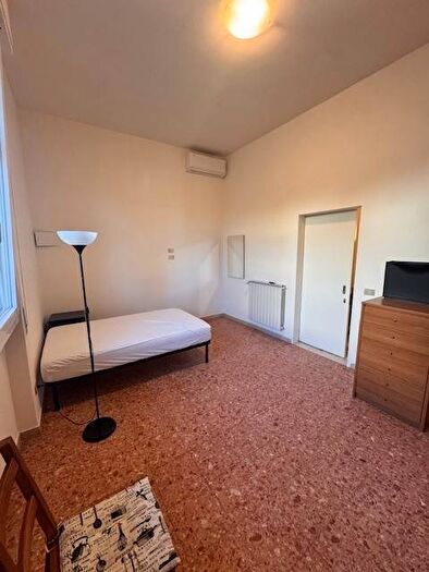 Appartamento quadrilocale in affitto in Largo Luigi Toninelli, Careggi Rifredi Dalmazia, Firenze