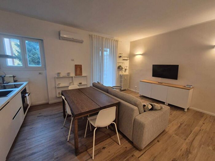 Appartamento bilocale in affitto in Via Alfonso Cossa, Quartiere Forlanini, Milano