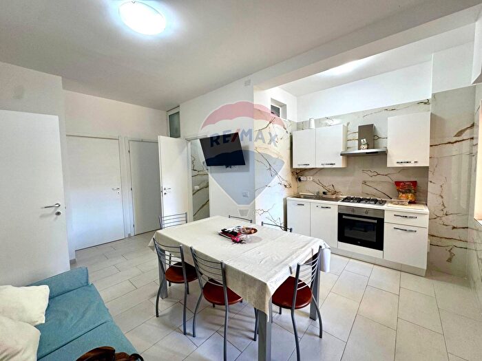 Appartamento quadrilocale in vendita in Lungomare Andrea Doria, Ragusa