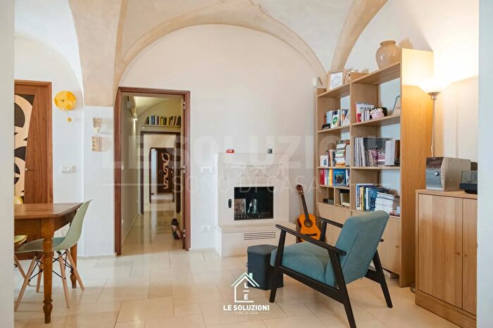 Appartamento quadrilocale in vendita in Vico II Santa Lucia, Putignano