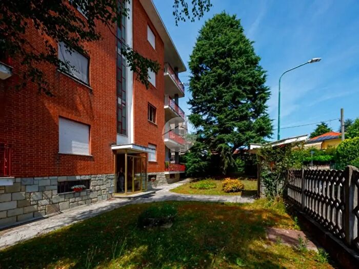 Appartamento trilocale in vendita in Via Biscaretti, Chieri