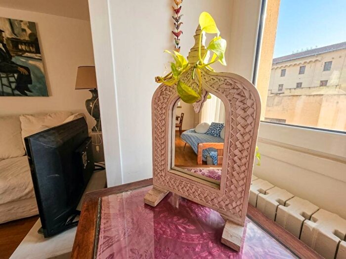 Appartamento bilocale in affitto in Via Pasquale Scura, Monte Santo, Napoli