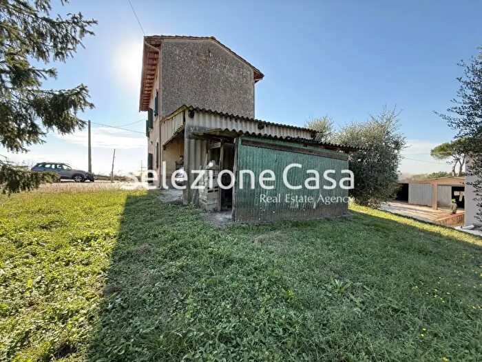 Casa quadrilocale in vendita in Santa Maria A Monte