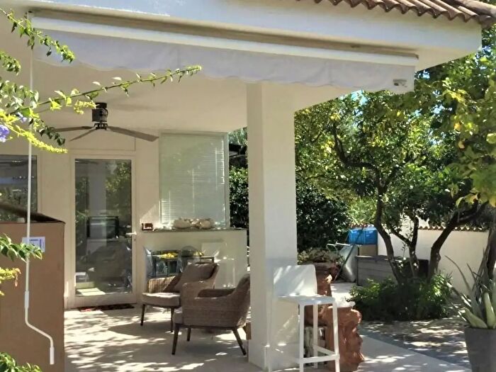 Appartamento trilocale in vendita in Viale Santa Chiara, Simeri Crichi