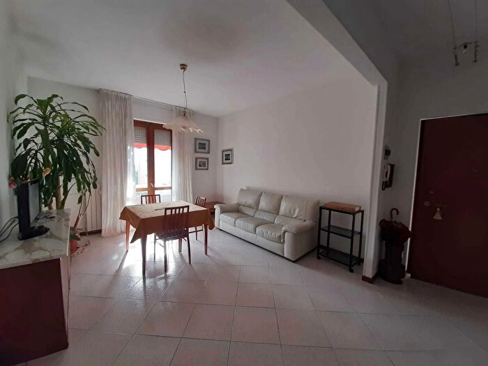 Appartamento quadrilocale in affitto in Via Brigata Partigiana Ugo Muccini, Sarzana